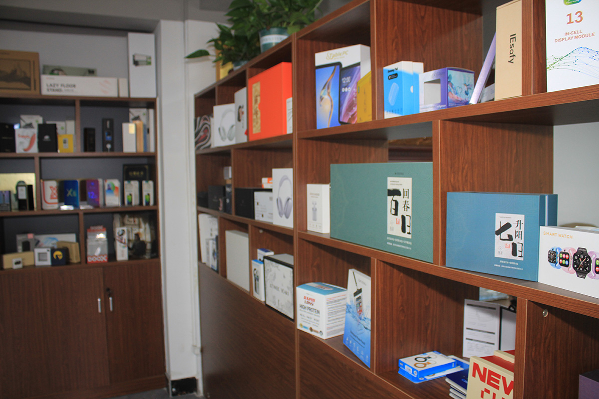 Custom printing process for cosmetic packaging boxes